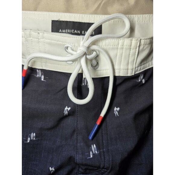 American Eagle Surfer-Print Blue Ombre M 33" Waist 10" Inseam Swim Shorts - Picture 8 of 9